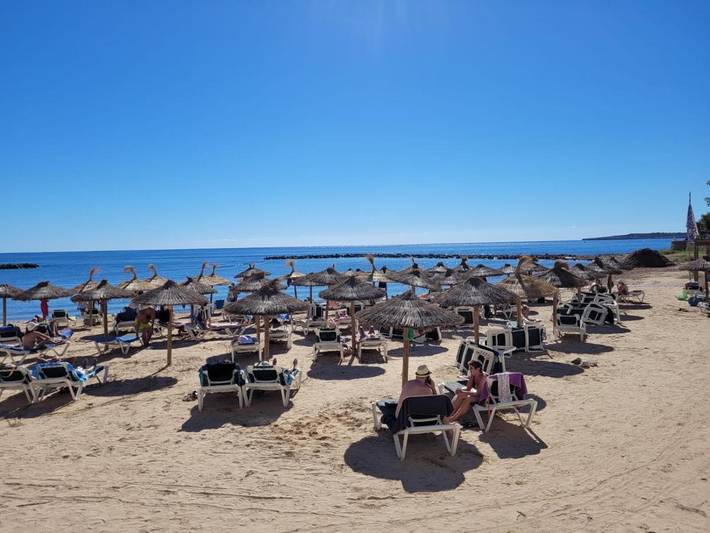 Apartamento para 5 personas, con jardín, Se admiten mascotas en Cala Bona