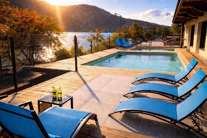 Chalet voor 26 personen, with zwembad and tuin as well as sauna and whirlpool in Gérardmer