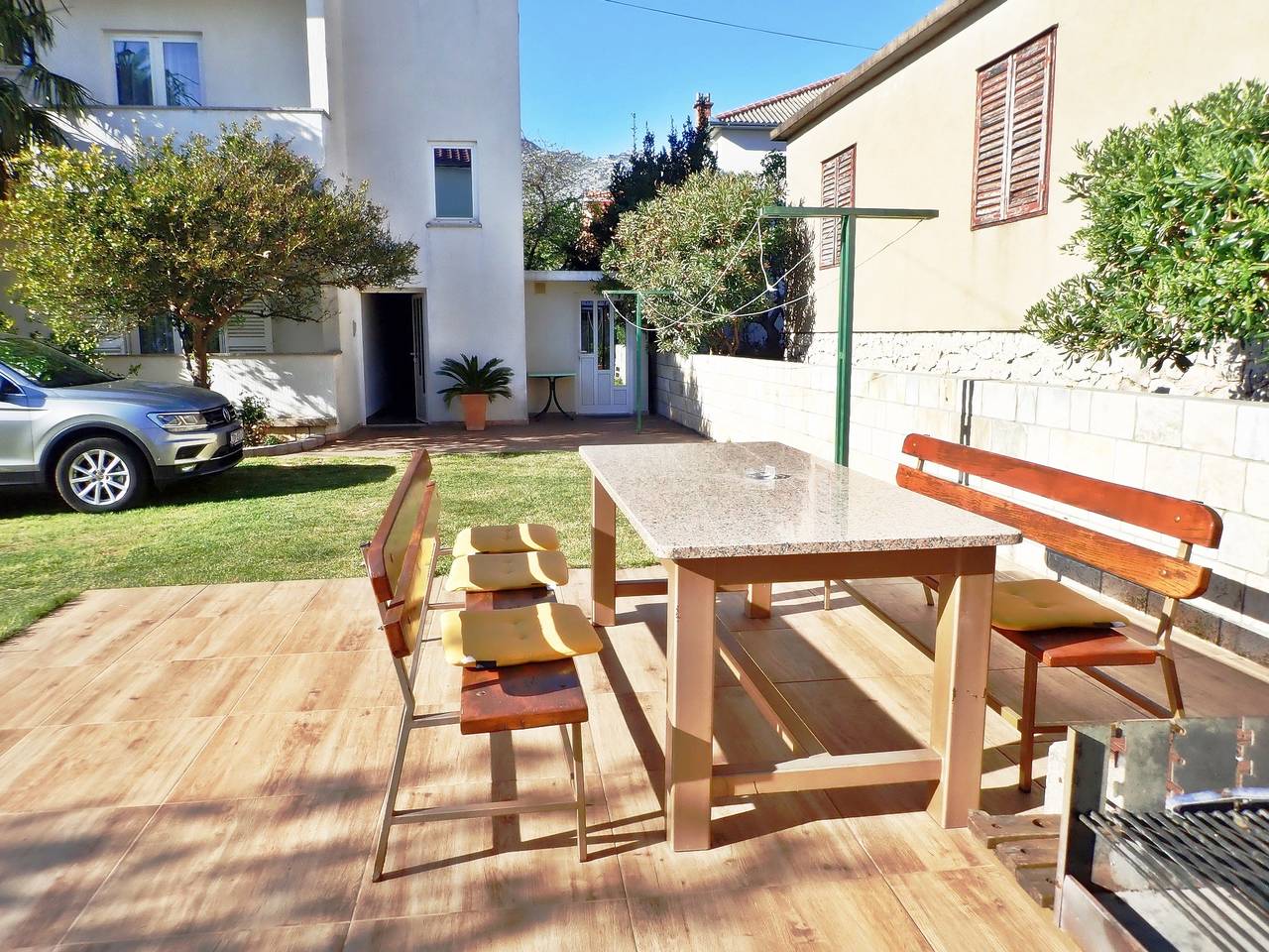 Zimmer für 3 Personen mit Balkon/Terrasse in Starigrad, Zadar