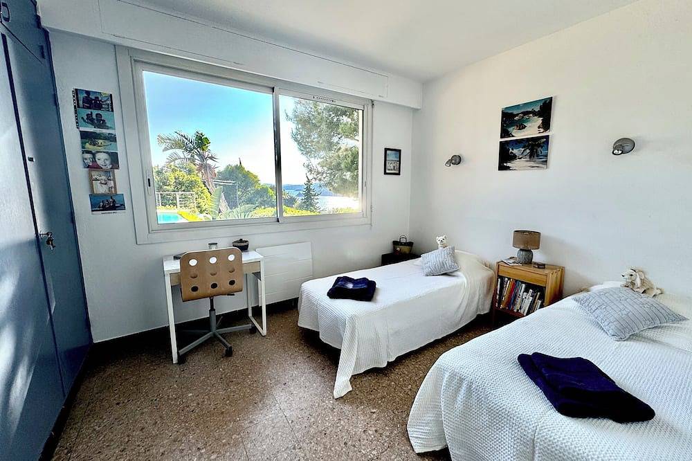 Domaine du Cap Nègre magnifique villa style le Corbusier à 3' de la mer in Le Lavandou, Parc national de Port-Cros