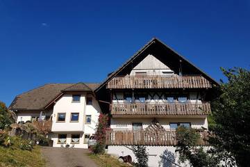 Ferienwohnung für 8 Personen, mit Garten und Sauna in Ottenhöfen im Schwarzwald