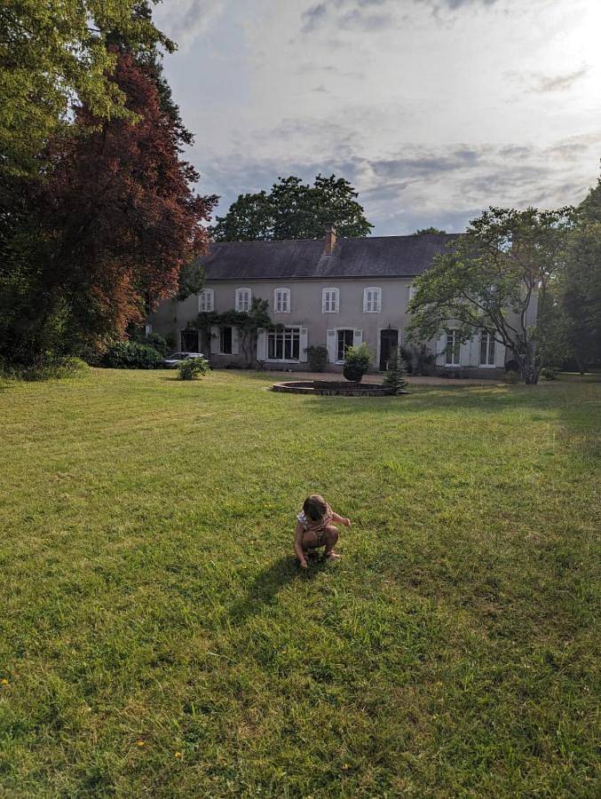 Location de vacances pour 15 personnes, avec vue et jardin, animaux acceptés à Saint-Denis-les-Ponts