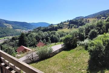 Gîte pour 4 personnes, avec balcon dans Station de Larcenaire - Bussang
