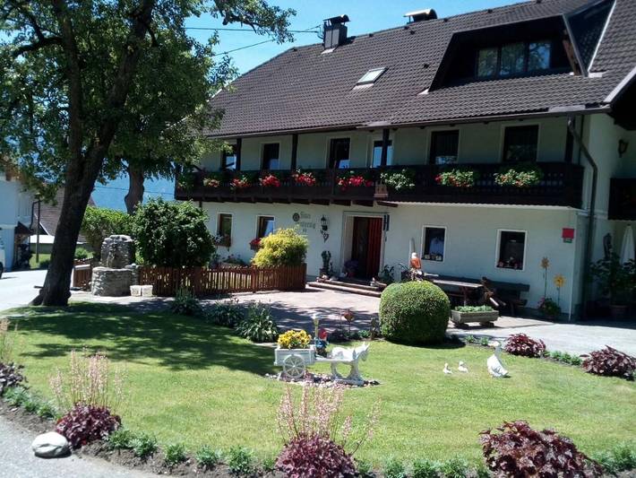 Ferienwohnung für 3 Personen, mit Terrasse und Garten sowie Ausblick, mit Haustier - 1