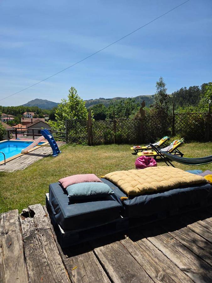 Location de vacances pour 6 personnes, avec Terrasse et Jardin ainsi que Piscine et Vue dans Cabeceiras de Basto