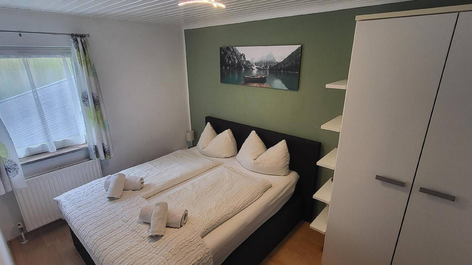Ganze Ferienwohnung, Geräumig ausgelegte Ferienwohnung in der oberen Etage mit Bergblick vom privaten Balkon in Bruck an der Glocknerstraße, Pinzgau