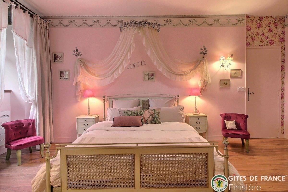 "Manoir de Pen Ar Voas" - Chambres d'hôtes de charme - Chambre Suite "La Marquise" in Lopérec, Région de Châteaulin