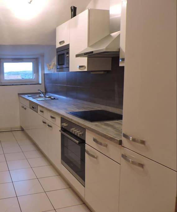 Appartement entier, Grand appartement proche frontière in Stiring-Wendel, Région de Forbach