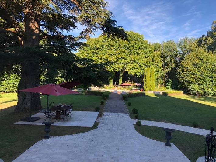 Location de vacances pour 3 personnes, avec sauna et piscine ainsi que jardin et jacuzzi à Notre-Dame-de-Sanilhac - 4