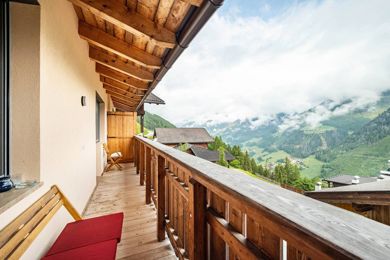 Appartamento intero, Appartamento 'Mountainfarm Innertrein Natur' con vista sulle montagne, giardino in comune e Wi-Fi in Cadipietra, Valle Aurina