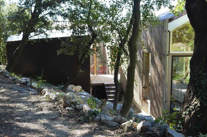 Location de vacances pour 4 personnes, avec Terrasse et Jardin à La Roque-Alric