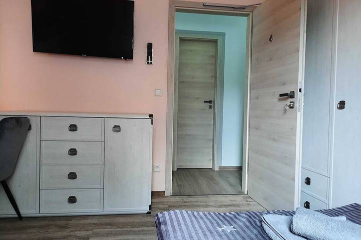 Wohnwagen für 3 Personen in Brandenburg - 4