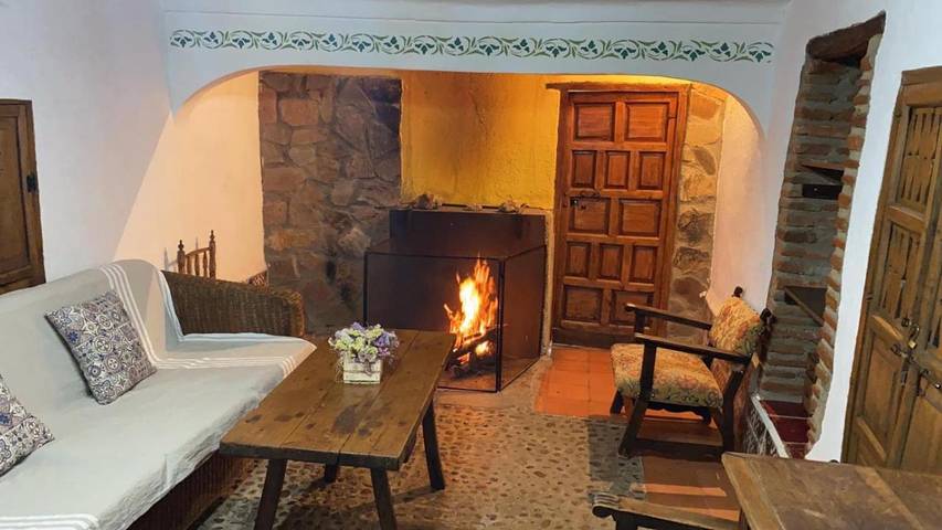 Maison de campagne pour 10 personnes, avec jardin ainsi que piscine et vue, animaux acceptés à Fuente Obejuna - 2