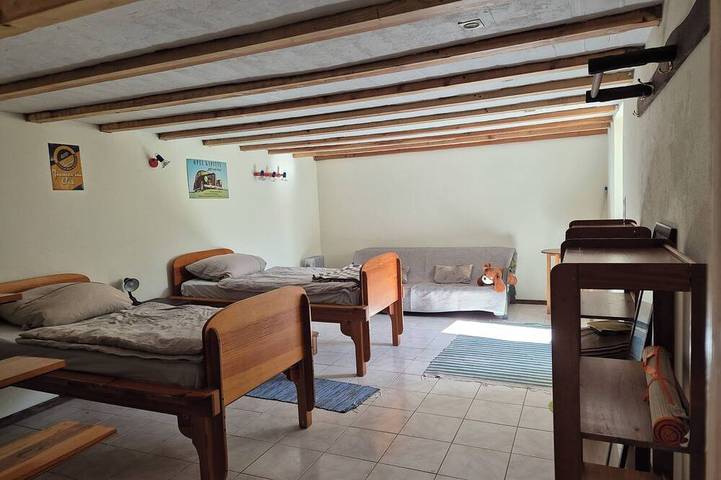 Location de vacances pour 4 personnes, avec terrasse ainsi que jardin et jacuzzi, animaux acceptés dans Faial - 4