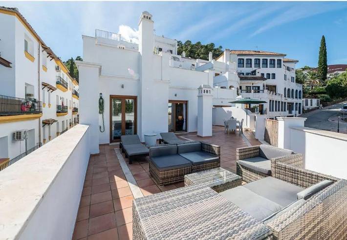 Apartamento de vacaciones para 6 personas, con balcón además de vistas y piscina - 1