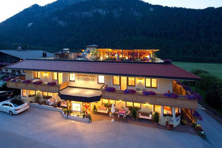 Ferienwohnung für 4 Personen, mit Balkon und Sauna sowie Ausblick am Achensee