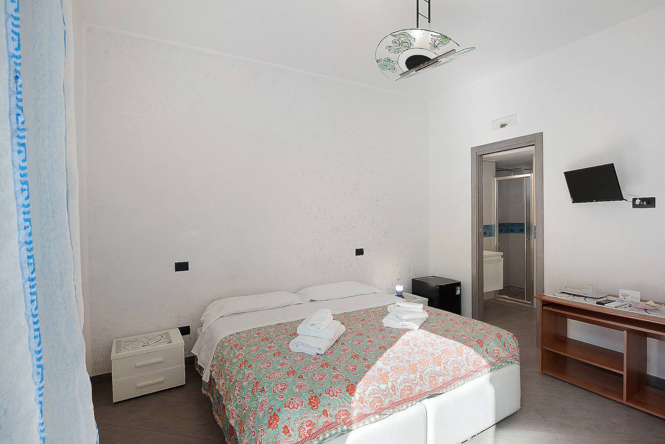 Chambre 'Camera Maestrale vue mer partielle' avec Vue sur la Mer, Wi-Fi et Climatisation in Cetara, Côte Amalfitaine