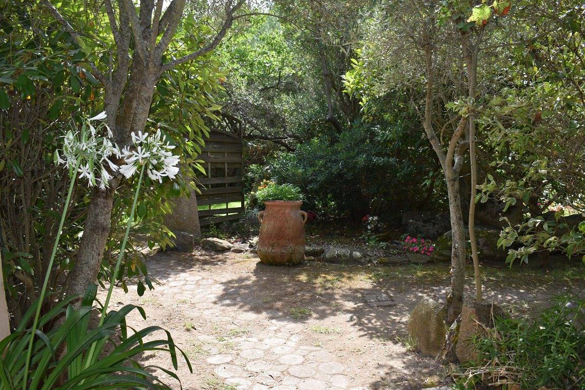 Mini-villa deux chambres, deux salles d'eau, jardin in Porto-Vecchio, Arrondissement de Sartène