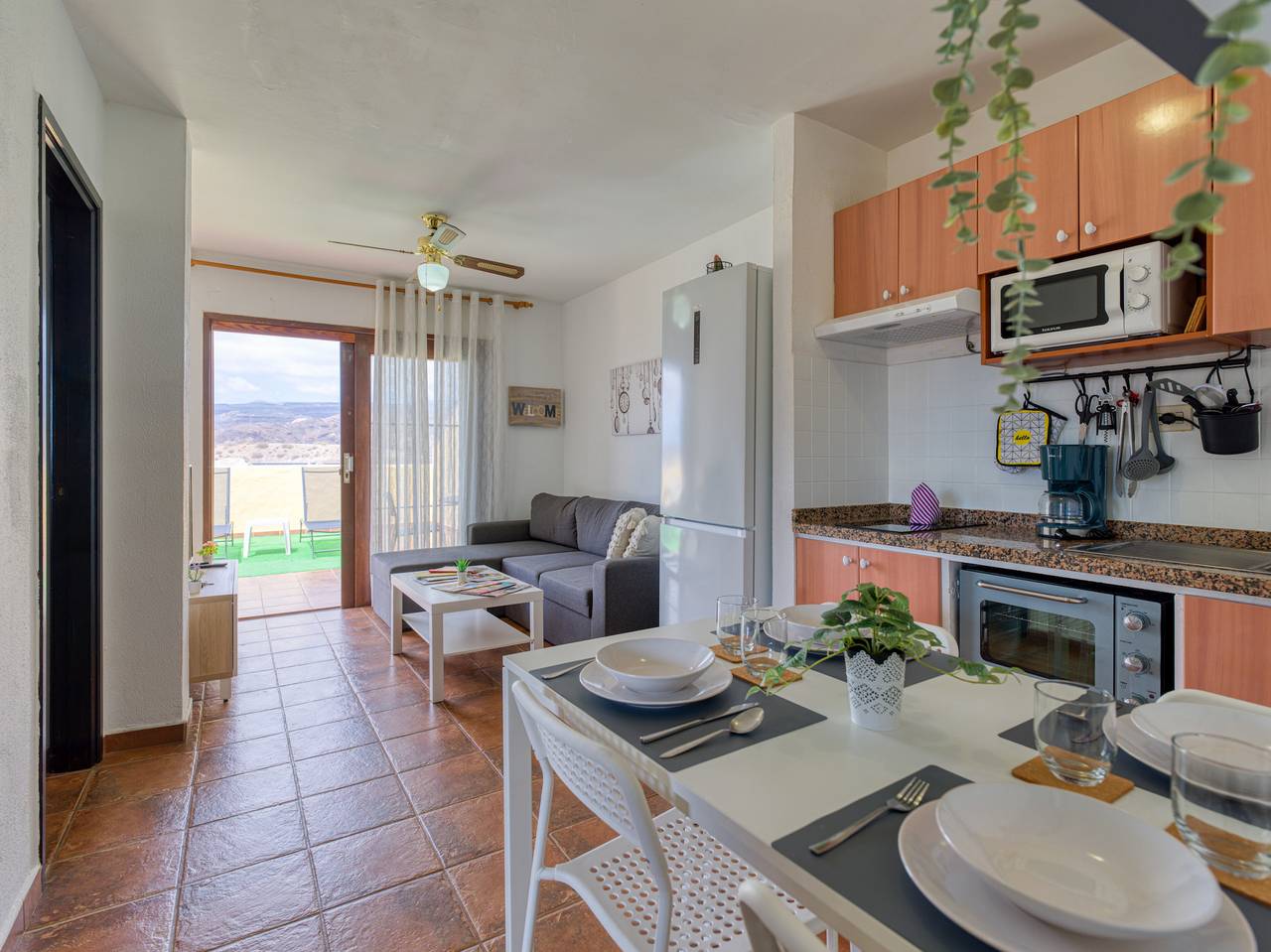 Hel leilighet, Ferieleilighet for 5 personer med jacuzzi in Playa de Amadores, Mogán