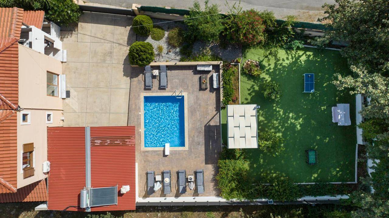 Villa Alex with private pool and jacuzzi in Atsipopoulo, Nikiforos Fokas