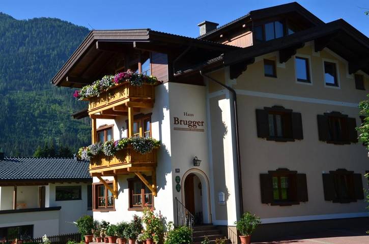 Studio with Balcony in Neukirchen am Großvenediger, Pinzgau