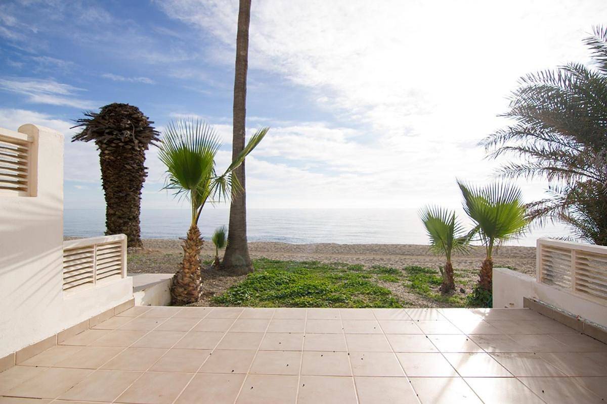 Apartamento entero, Bungalow de Lujo a pie de playa en Aguadulce in Roquetas de Mar, Costa de Almería