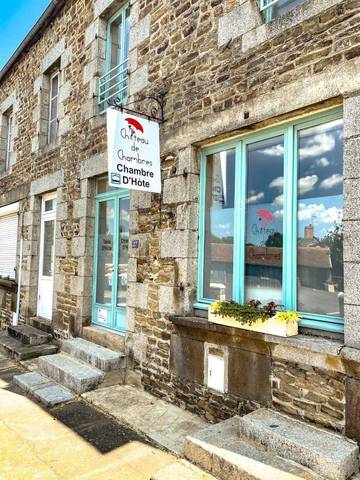 Cottage pour 2 personnes, avec jardin à Montanel