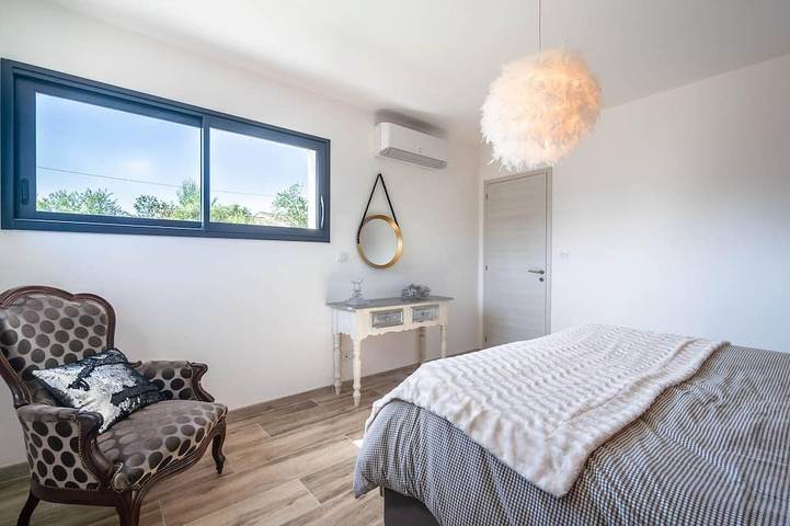 Location de vacances pour 8 personnes, avec piscine ainsi que terrasse et jardin à Beaufort (Francia) - 4