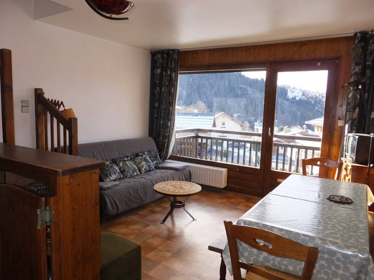 Ganze Wohnung, Appartement en duplex pour 6, balcons, parking, au cœur de Notre-Dame-de-Bellecombe in Notre-Dame-de-Bellecombe, Albertville und Umgebung