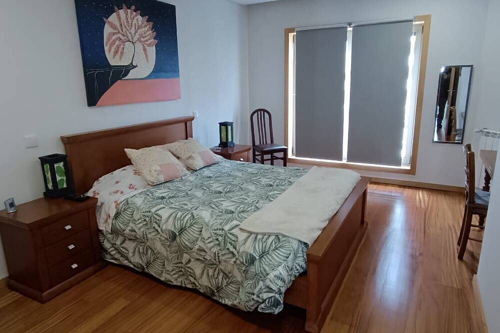 Private Bathroom Room Shared Kitchen in Oporto, Distrito de Porto
