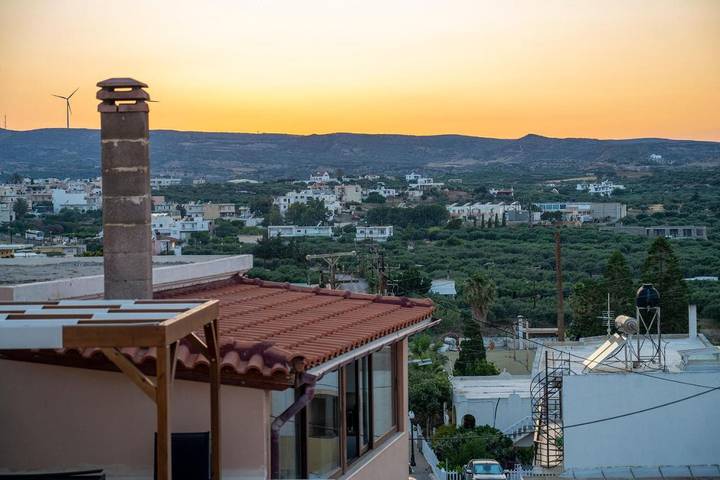 Gîte pour 4 personnes, avec vue et balcon dans Palekastron - 4