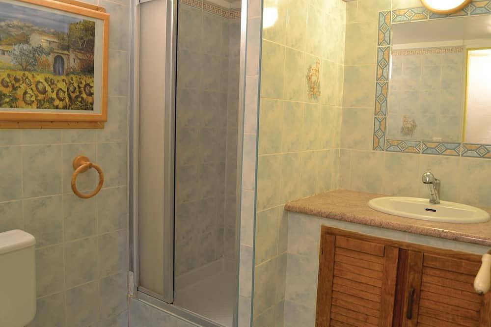 Entire apartment, Nice apartment in La Valette du Var in La Valette-du-Var, Mediterranean Coast (France)
