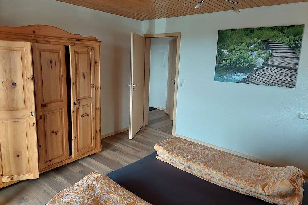 Ganze Wohnung, Ferienwohnung Reinbold, 45qm, 1 Schlafzimmer, Balkon, max. 2 Personen in Durbach, Mittlerer Schwarzwald