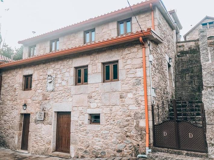 Casa de vacaciones para 6 personas, con vistas además de terraza y jardín - 1