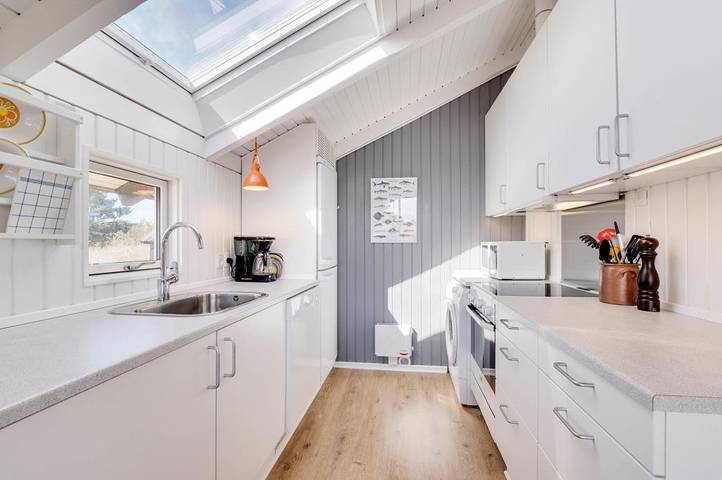 Gemütliches Ferienhaus für 4 Personen mit Sauna und Badetonne in Bjerregård, Holmsland Klit
