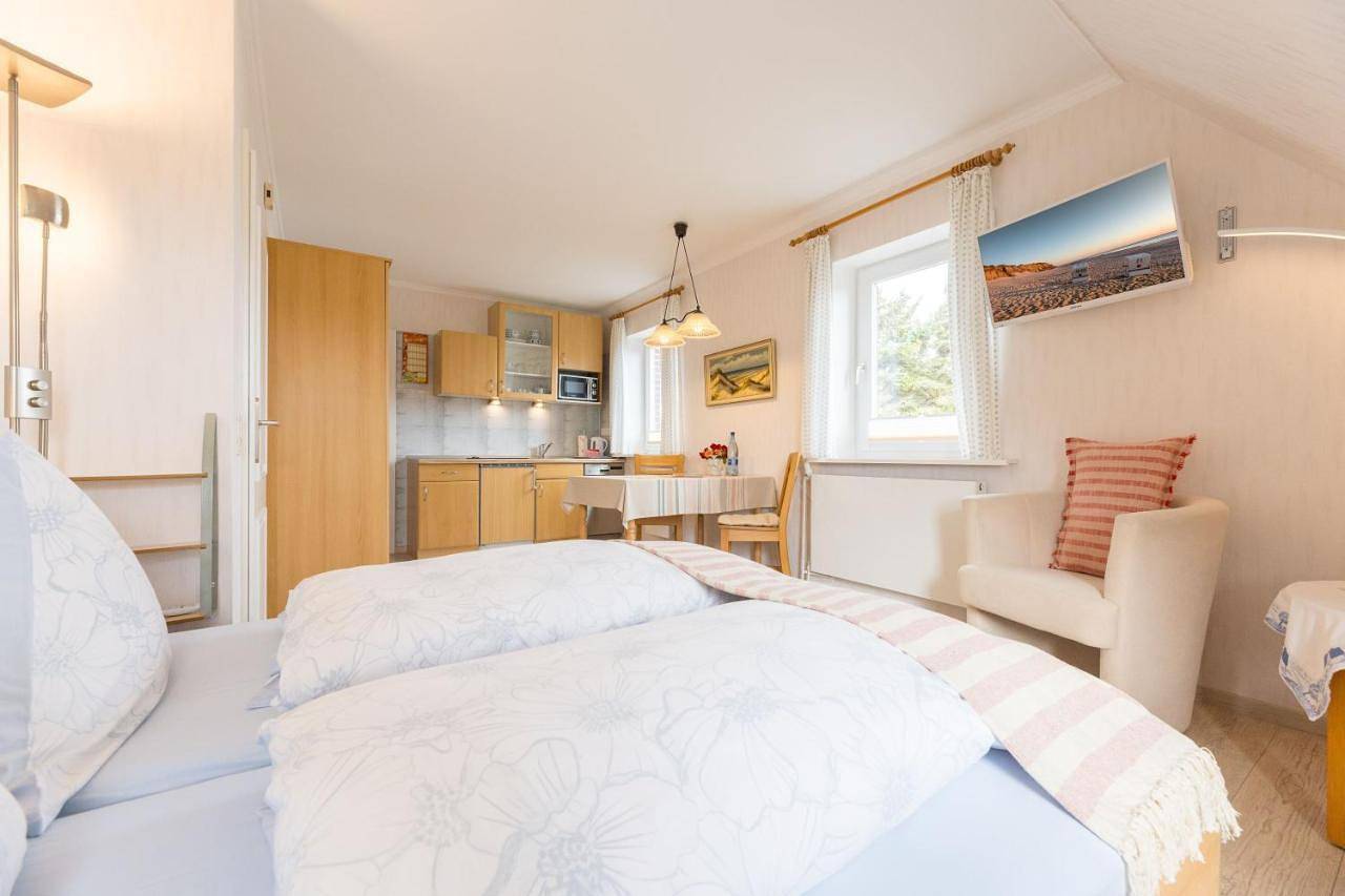 Ganze Ferienwohnung, Appartement 1 in Rantum, Sylt (Gemeinde)