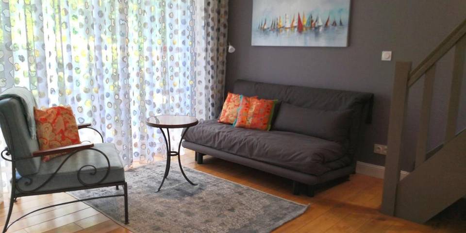 Location de vacances pour 3 personnes, avec Terrasse ainsi que Jardin et Vue à Saint-Sylvestre-de-Cormeilles - 4