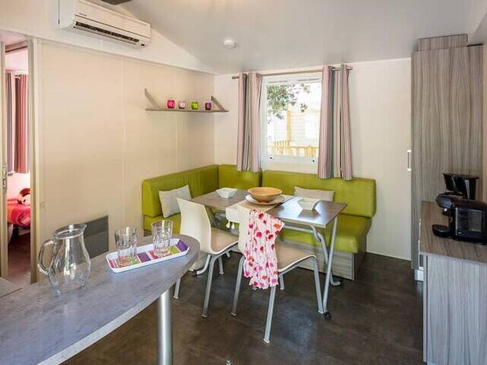 Mobil home pour 6 personnes, avec bassin pour enfant à Millau - 4