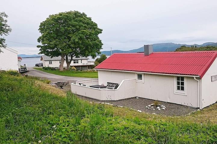 Ferienhaus für 4 Personen, mit Terrasse in Eide