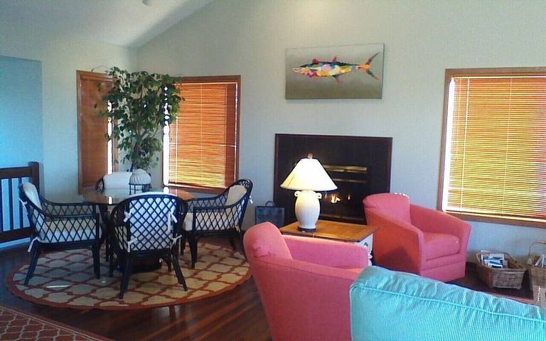 Vacation rental for 12 people, with pool and hot tub as well as terrace in Pine Knoll Shores