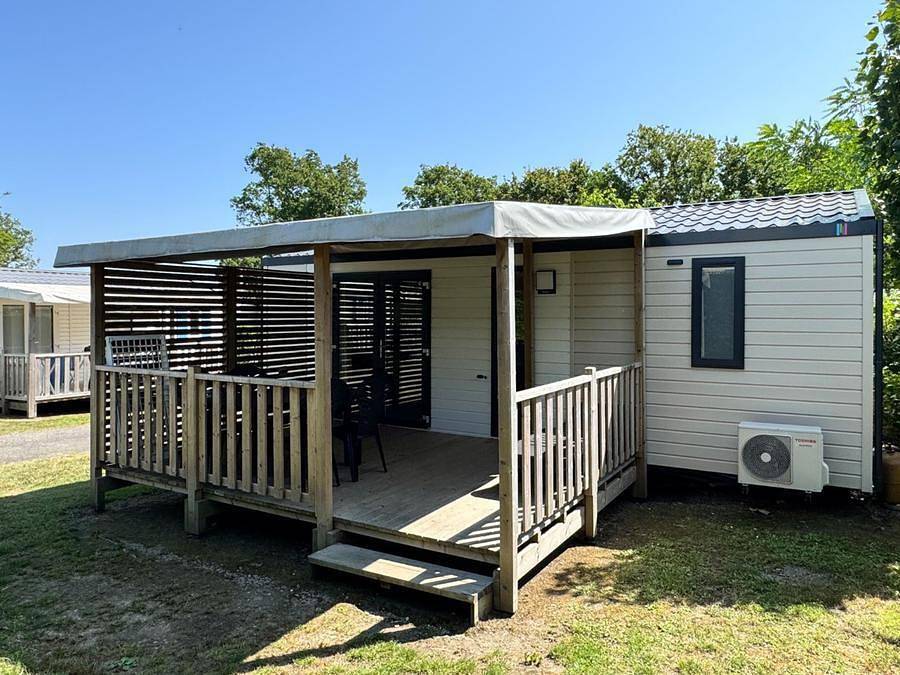 Camping Les Brillas - Mobilhome 4 personas - Auténtico 3 Habitaciones 4 Personas Aire Acondicionado + Tv in Les Moutiers-en-Retz, Côte de Jade