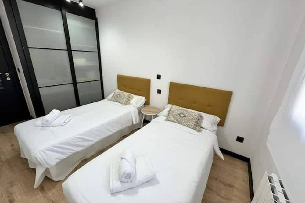 Entire apartment, El Rincón de Martín en Huesca in Huesca, Huesca Province