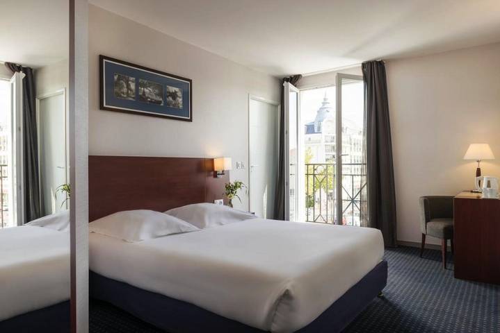 Hôtel pour 2 personnes, avec vue et terrasse à Le Plessis-Robinson - 3