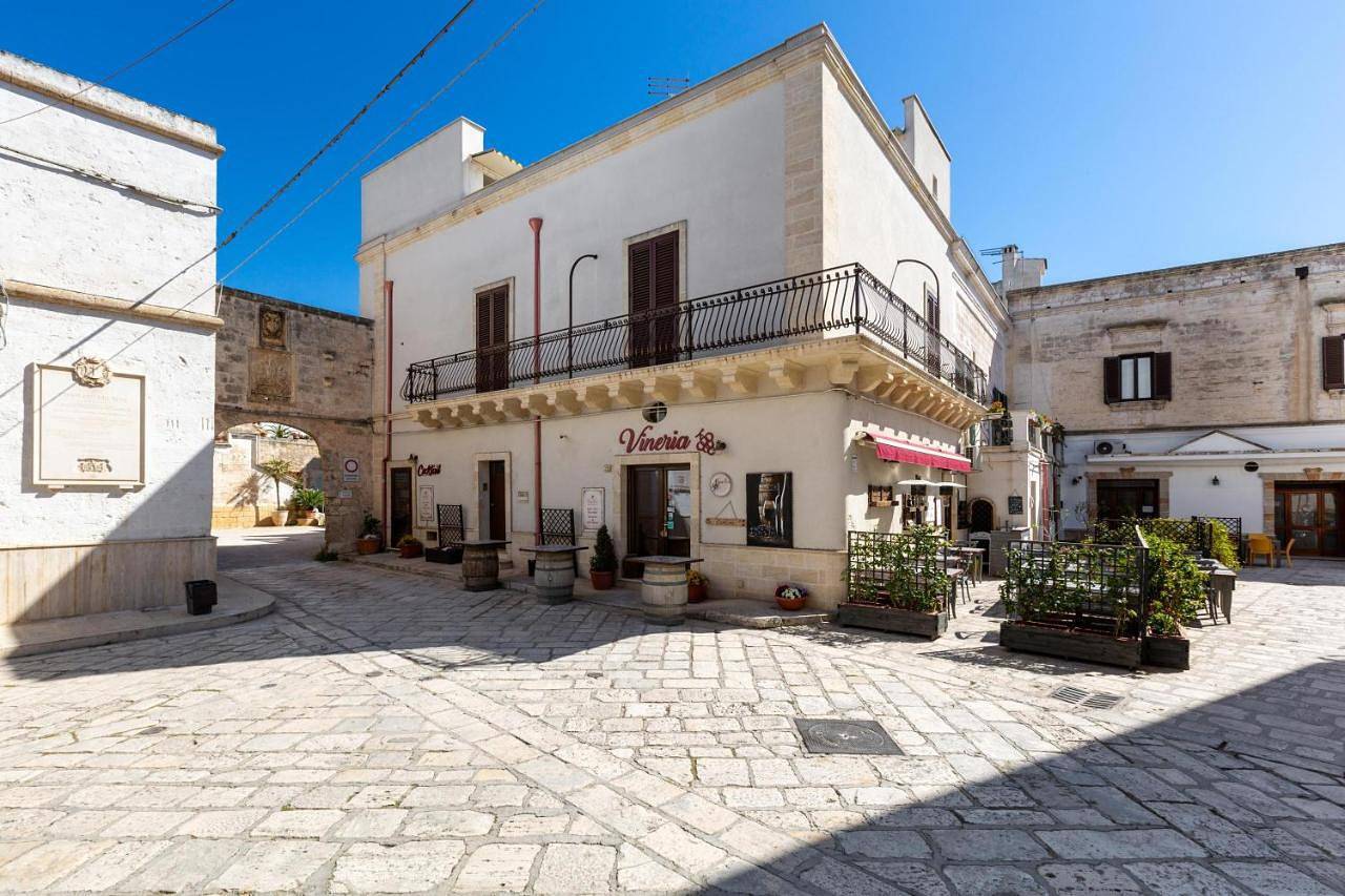 Triple Room with Balcony in Maruggio, Golfo di Taranto