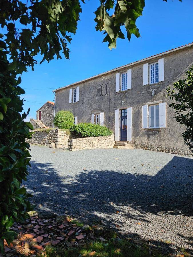 Gîte pour 15 personnes, avec jardin et terrasse