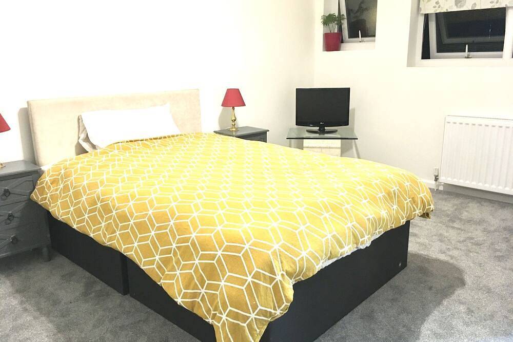 Entire apartment, Grace Apartments - Living Stone 1 in Ashford, Ashford region