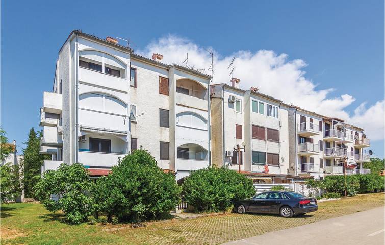 Ferienwohnung für 4 Personen, mit Terrasse in Červar-Porat