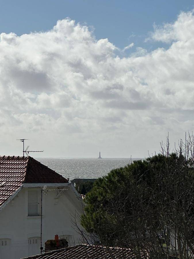 Gîte pour 6 personnes, avec vue et terrasse dans Plage du Chay - 3