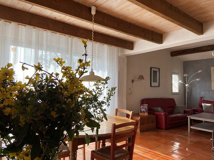 Gîte pour 5 personnes, avec jardin et terrasse, animaux acceptés à Saint-Jurs - 2