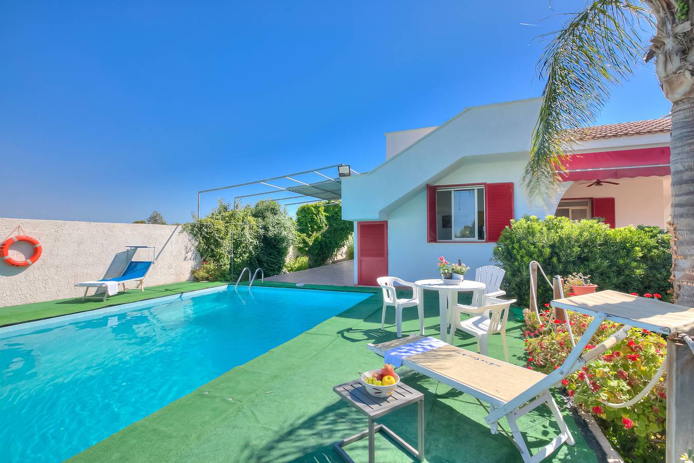 Villa Strea with pool in Torre Squillace, Golfo di Taranto